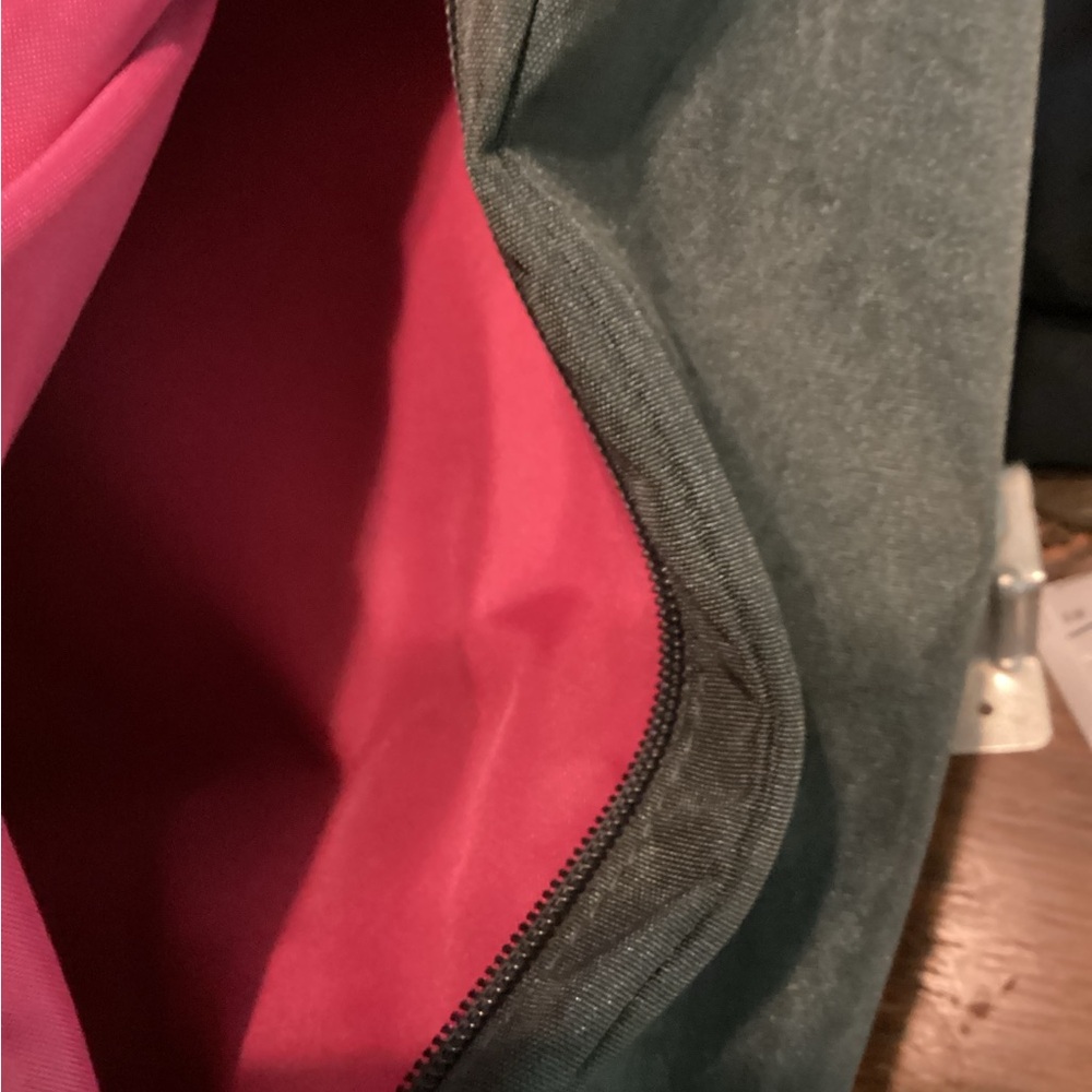 Baggallini purse - Picture 3 of 16